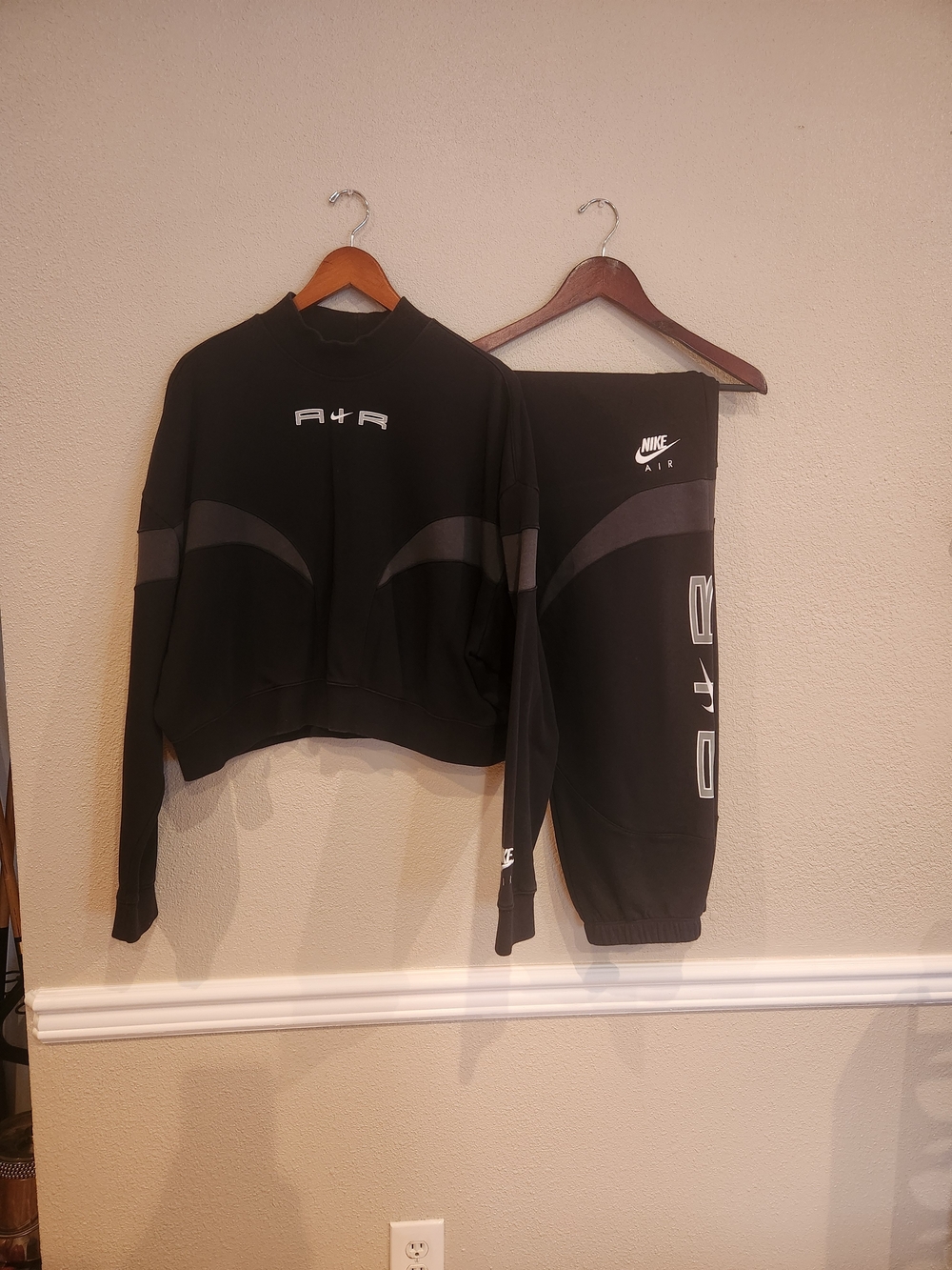 Nike Air Black Sweatshirt and Joggers Set